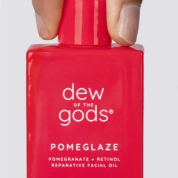 DEW OF THE GODS Pomeglaze Pomegranate + Retinol Reparative Facial Oil Sealed Box - Picture 3 of 3
